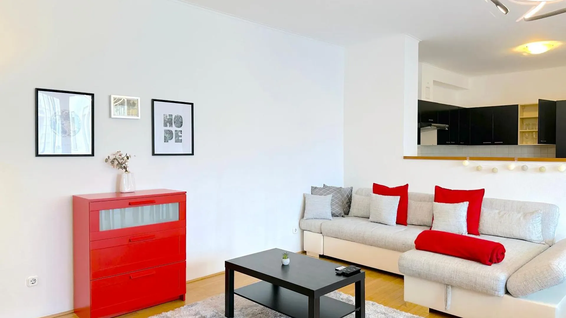 Spacious 3-Bedroom With Balcony & Free Parking Budapest Hungary